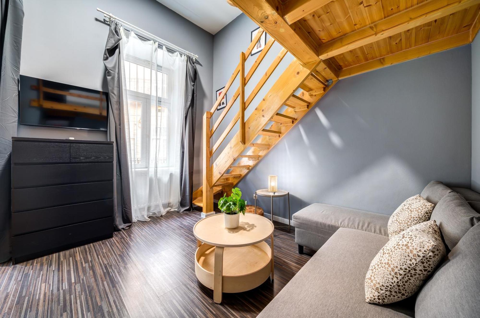 Oktogon Four Residence Budapest Ngoại thất bức ảnh