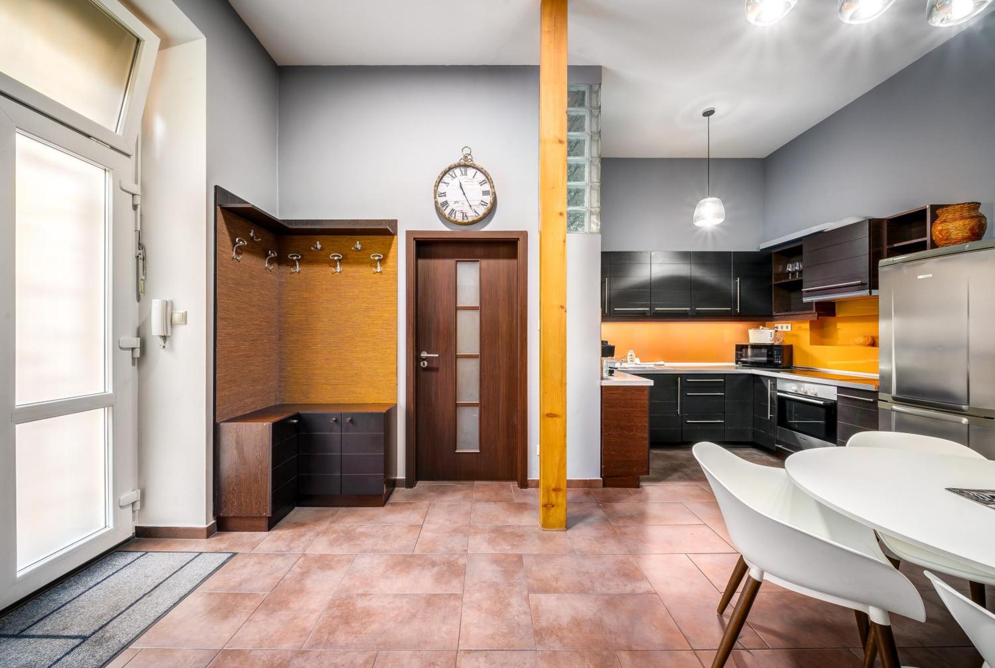 Oktogon Four Residence Budapest Ngoại thất bức ảnh